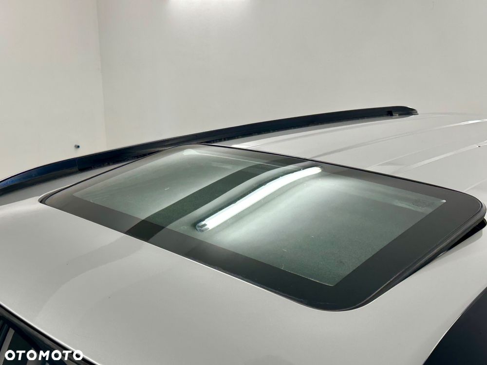 Suzuki Grand Vitara 2.0 De luxe - 12