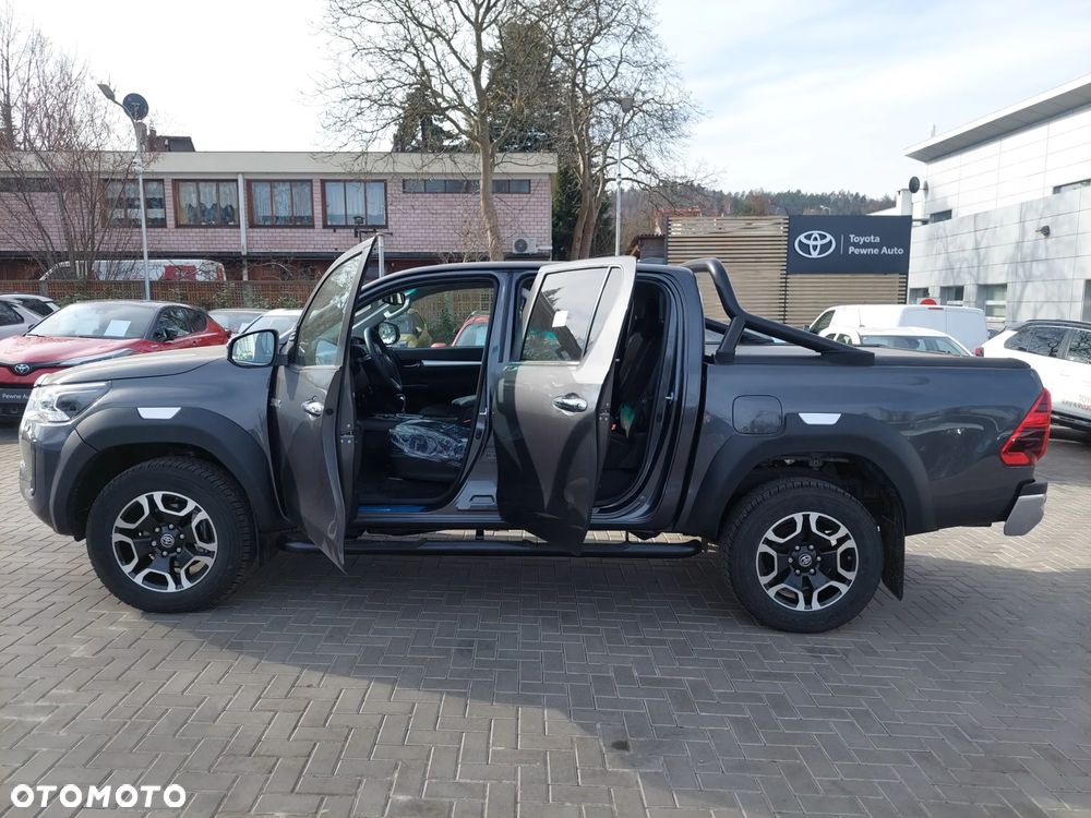 Toyota Hilux 2.8 D-4D mHEV Double Cab Executive 4x4 - 9