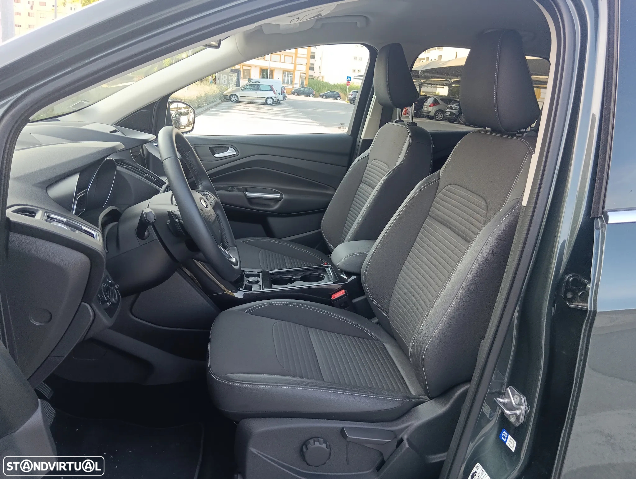 Ford Kuga 1.5 EcoBoost Titanium 4WD Powershift - 5