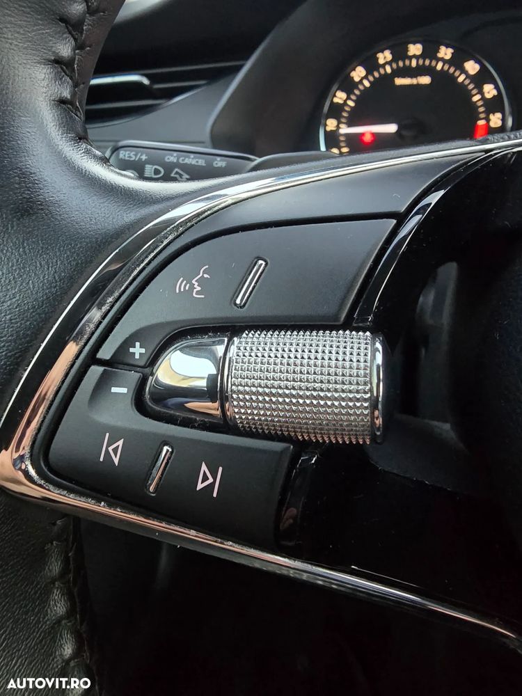 Skoda Octavia 2.0 TDI DSG Ambition - 15