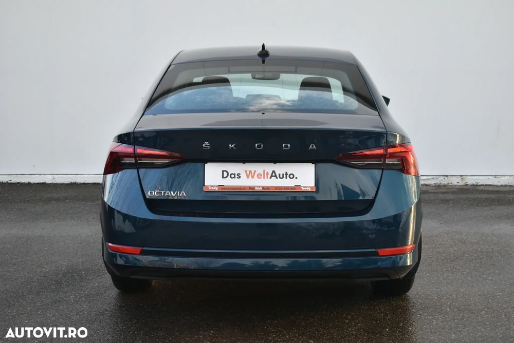 Skoda Octavia 2.0 TDI DSG Ambition - 8
