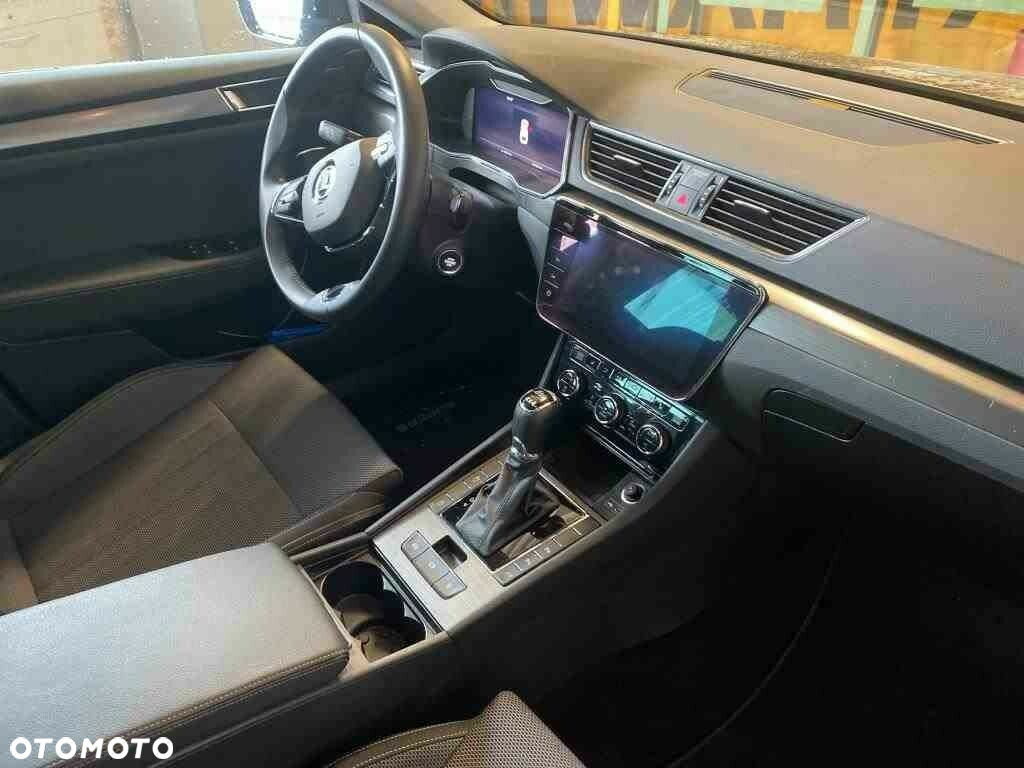 Skoda Superb 2.0 TDI SCR 4x4 Style DSG - 4