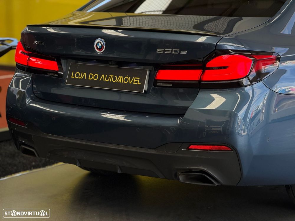 BMW 530 e Pack 50 anos M - 33