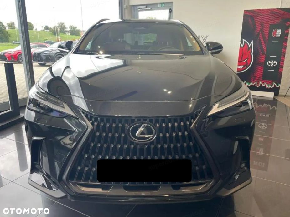 Lexus NX 350h Omotenashi AWD - 2