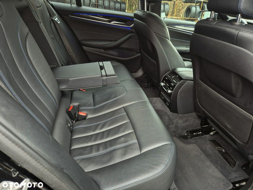 BMW Seria 5 - 29