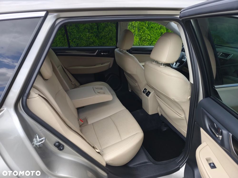 Subaru Outback 2.0D Exclusive Lineartronic - 25