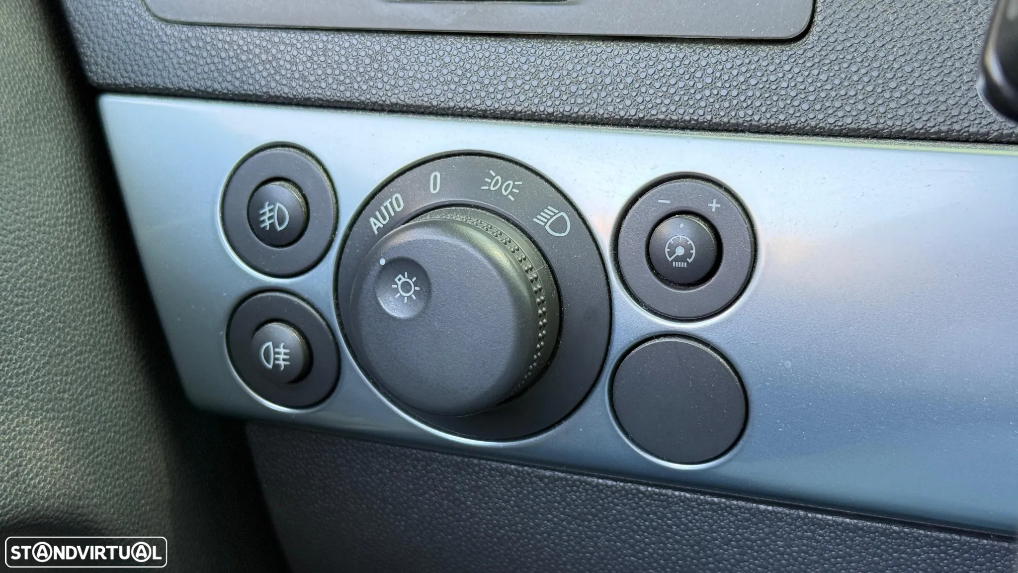 Opel Astra 1.9 CDTi Cosmo - 5