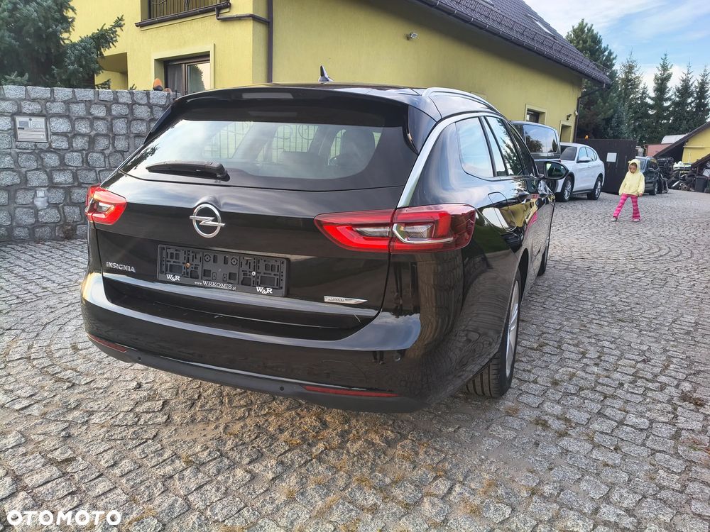 Opel Insignia - 18