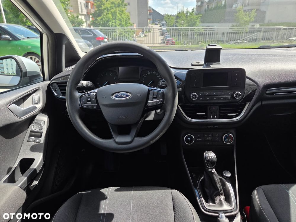 Ford Fiesta 1.1 SYNC Edition - 10