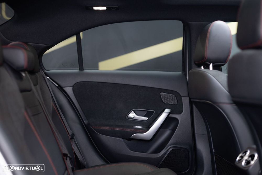 Mercedes-Benz A 180 Limousine d AMG Line Aut. - 13