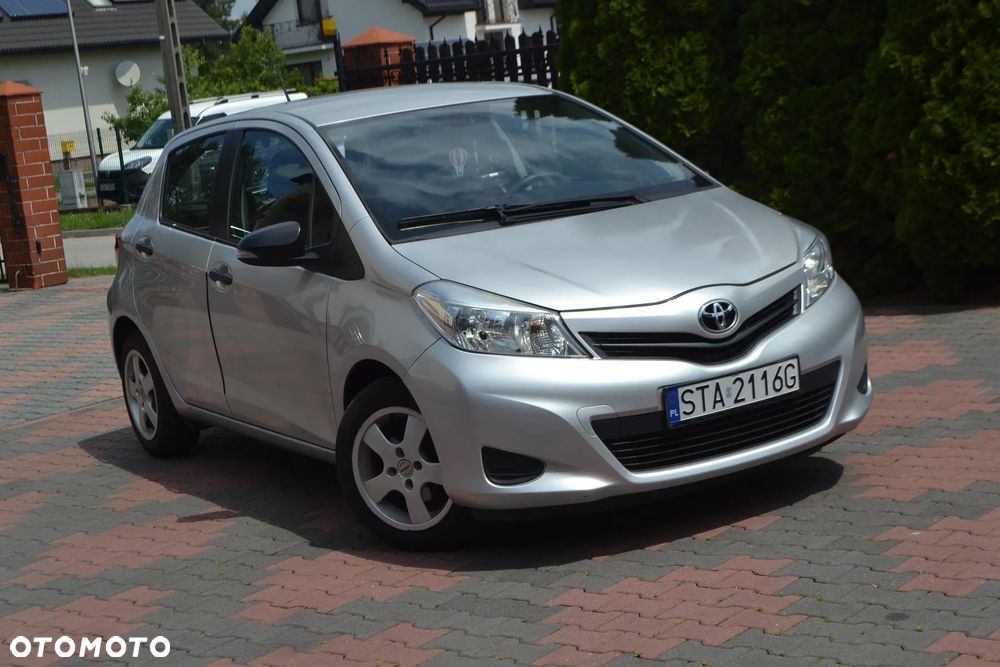 Toyota Yaris 1.33 Premium - 1