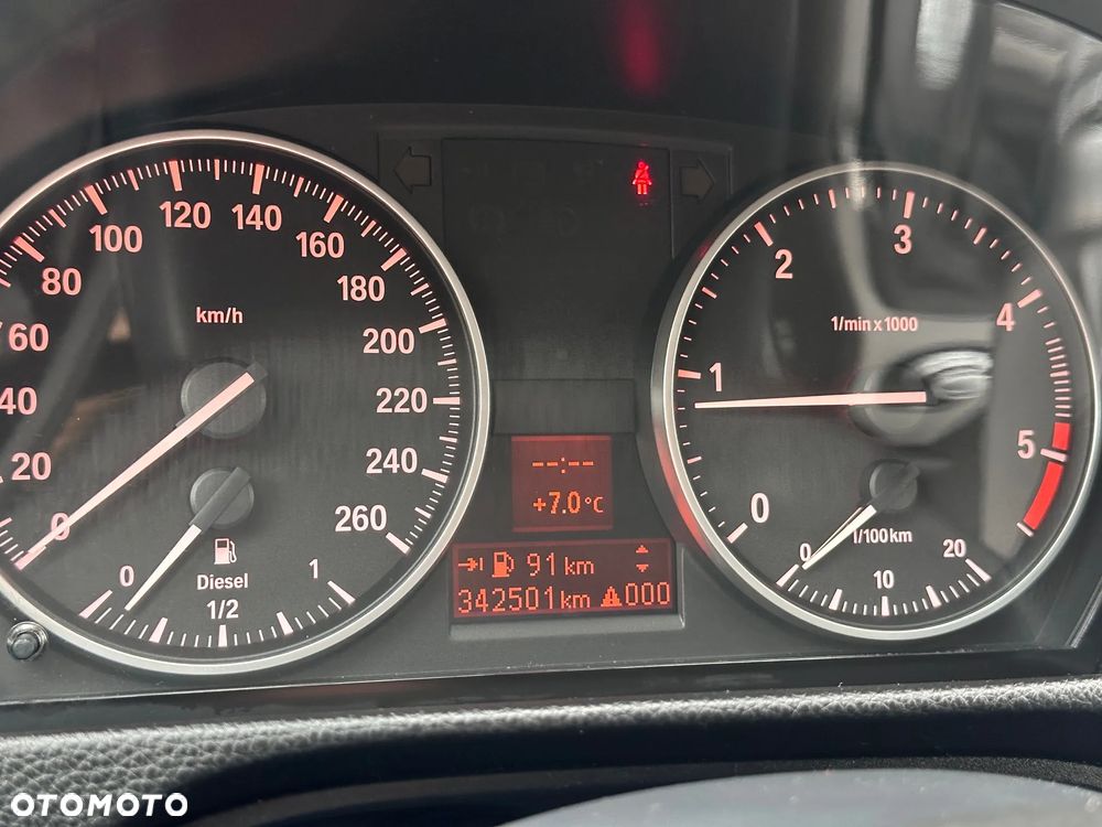 BMW Seria 3 318d DPF - 20