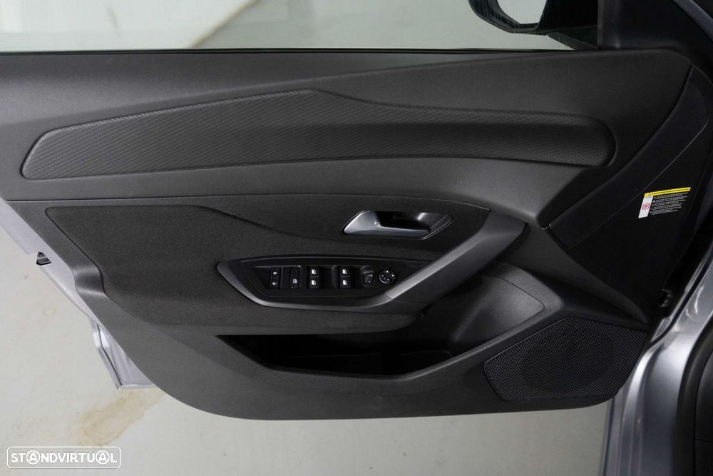 Peugeot 308 1.2 Hybrid Style e-DCS6 - 19