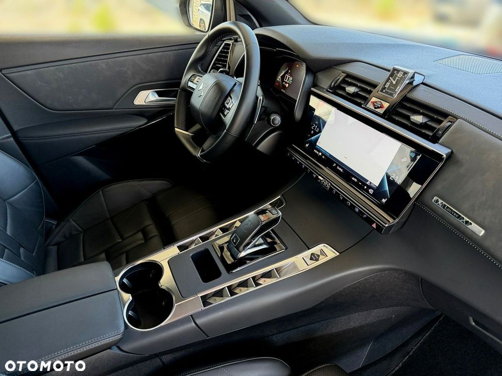 DS Automobiles DS 7 Crossback - 24