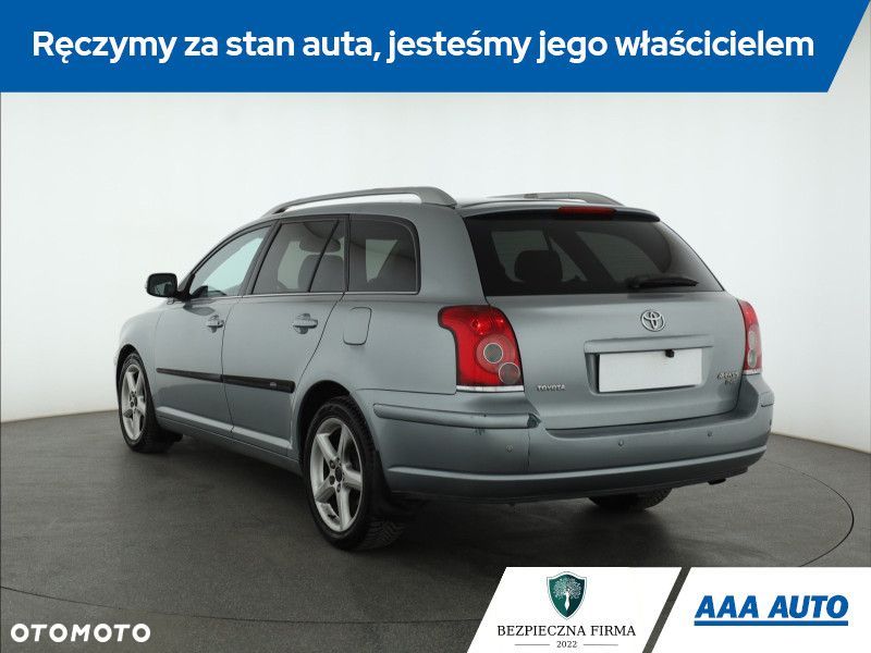Toyota Avensis - 6