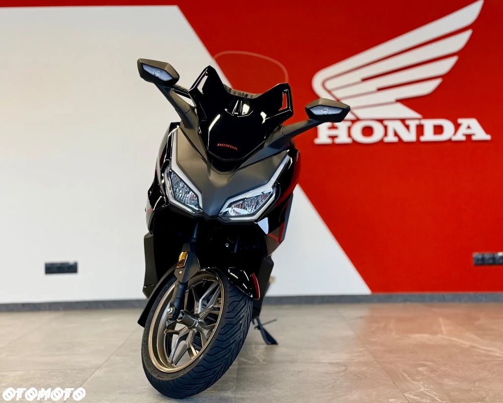 Honda NSS - 4