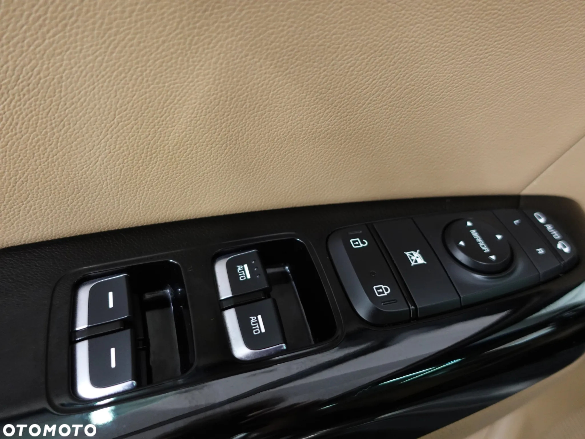 Kia Sportage 2,0 CRDI AWD Platinum - 16