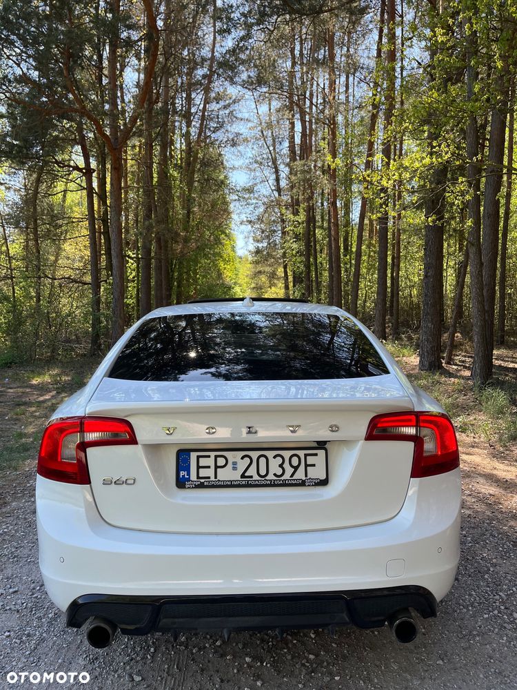 Volvo S60 T6 AWD R-Design - 5