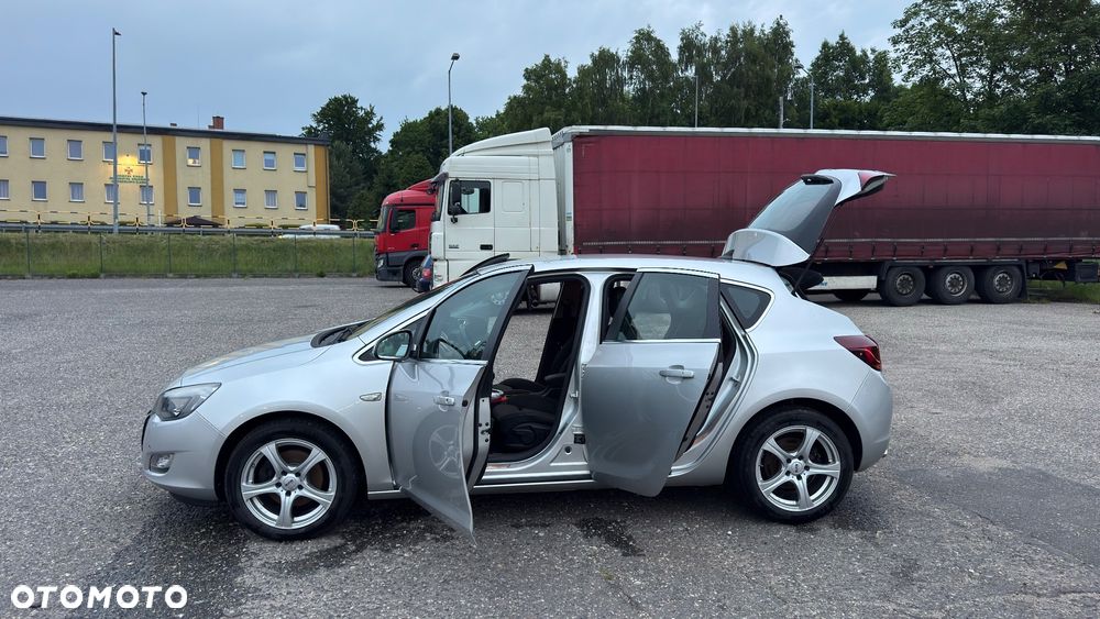 Opel Astra - 9