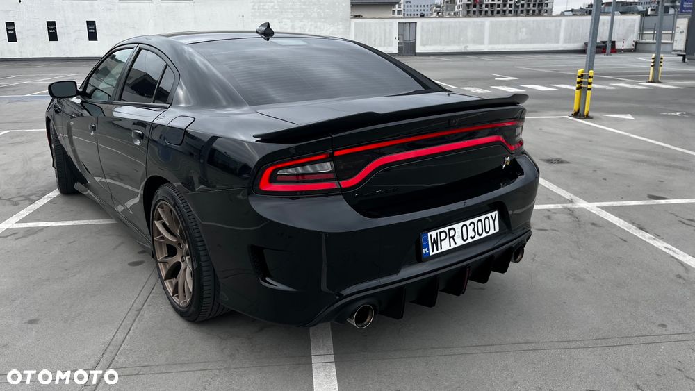 Dodge Charger 6.4 Scat Pack - 11