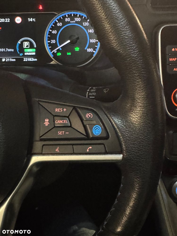 Nissan Leaf 40 kWh N-CONNECTA - 32