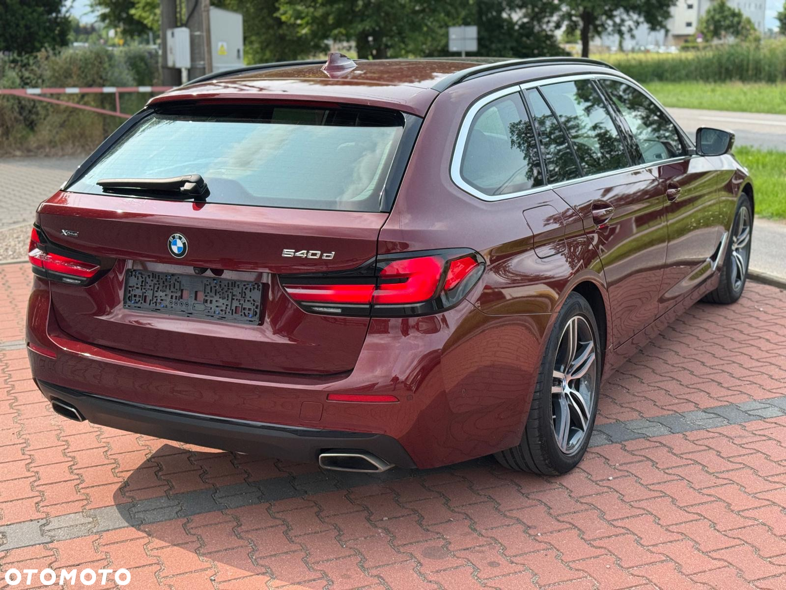 BMW Seria 5 540d xDrive Touring Luxury Line - 5