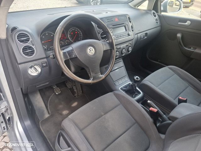 VW Golf Plus 1.9 TDi Trendline AC - 19