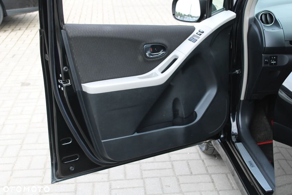 Toyota Yaris 1.8 VVT-i TS - 21