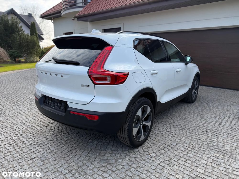 Volvo XC 40 B5 B AWD Geartronic RDesign - 6