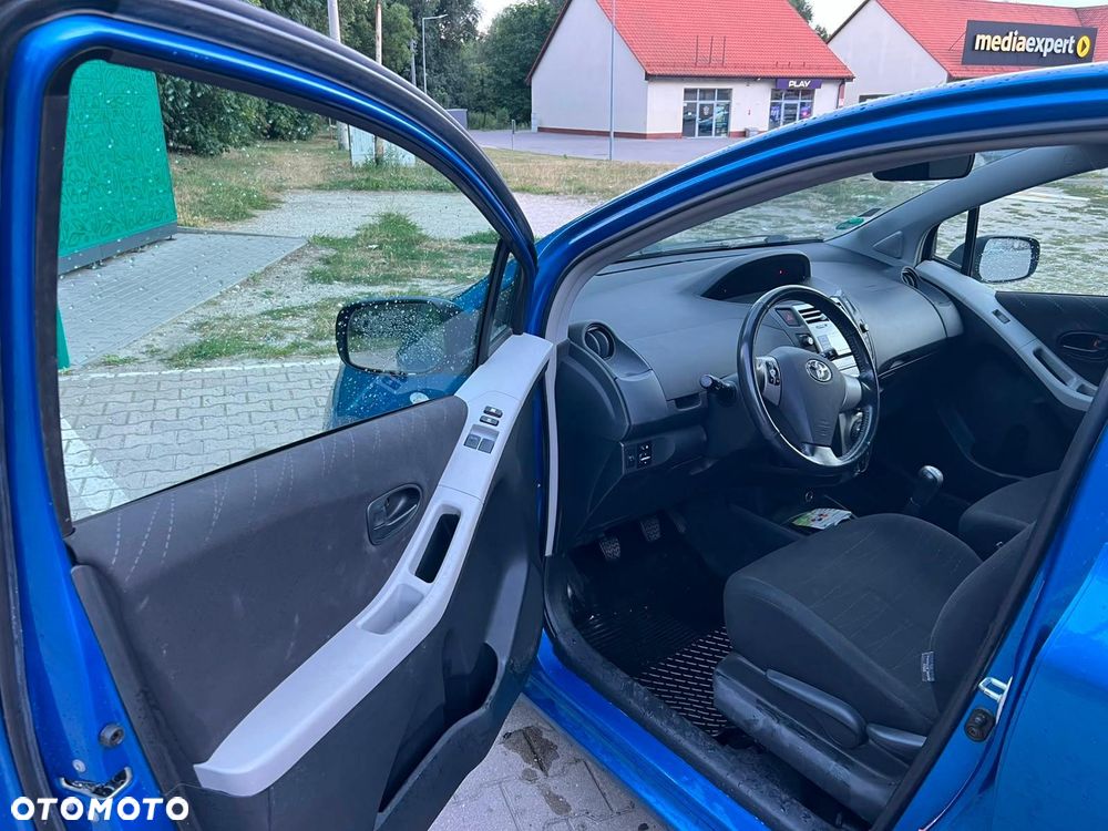 Toyota Yaris - 7