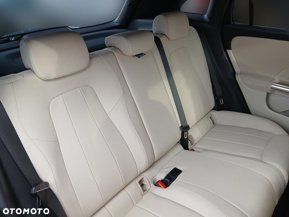 Mercedes-Benz GLA 200 Progressive - 17