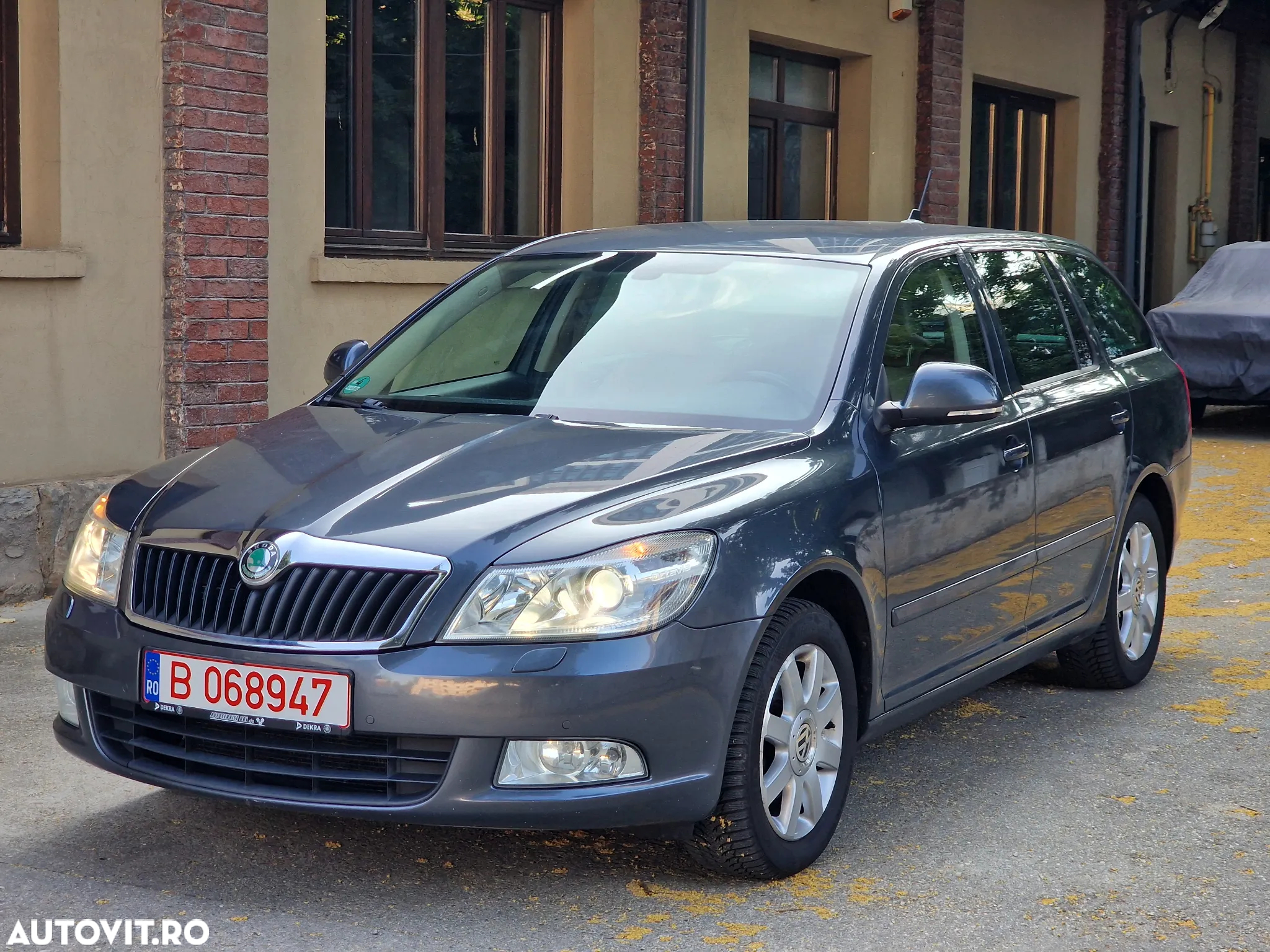Skoda Octavia 1.6 TDI DPF DSG Elegance - 14