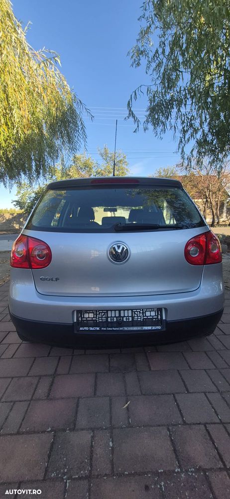 Volkswagen Golf - 12