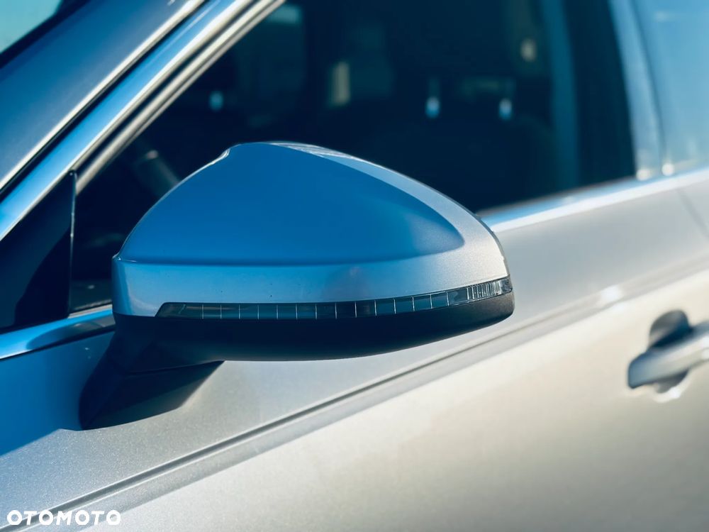 Audi A4 Avant 2.0 TDI S tronic - 25