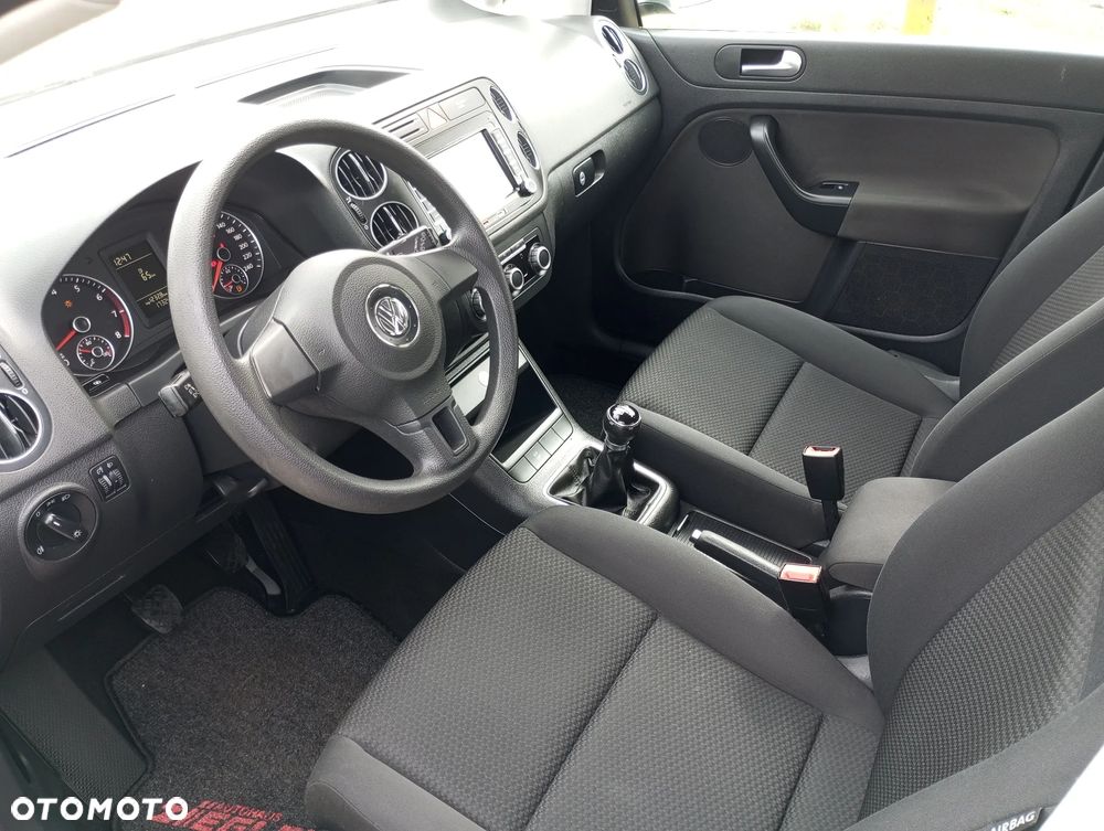 Volkswagen Golf - 5