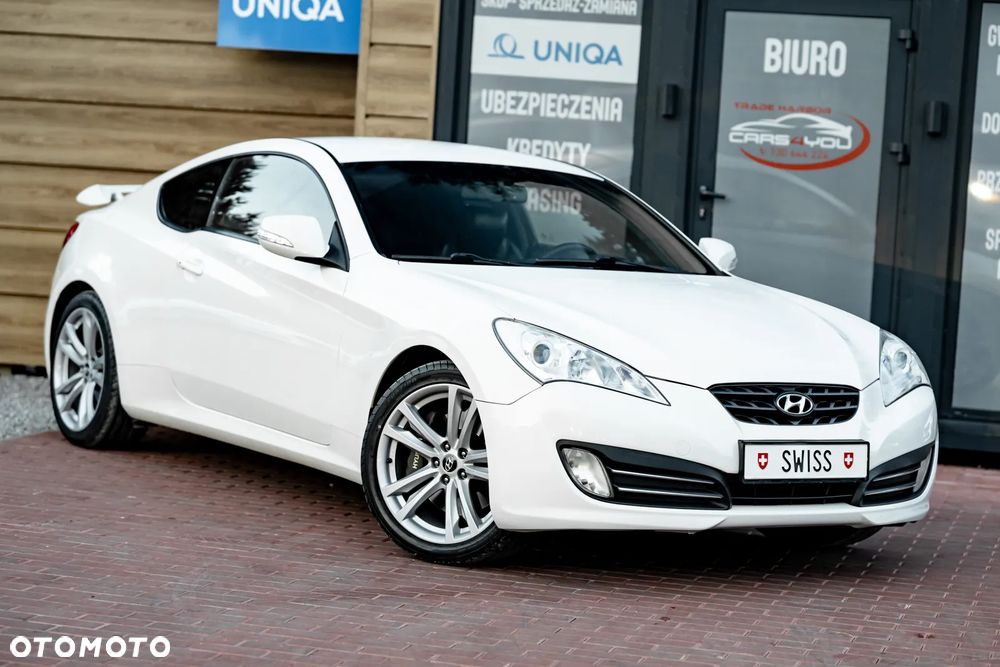 Hyundai Genesis Coupe - 3