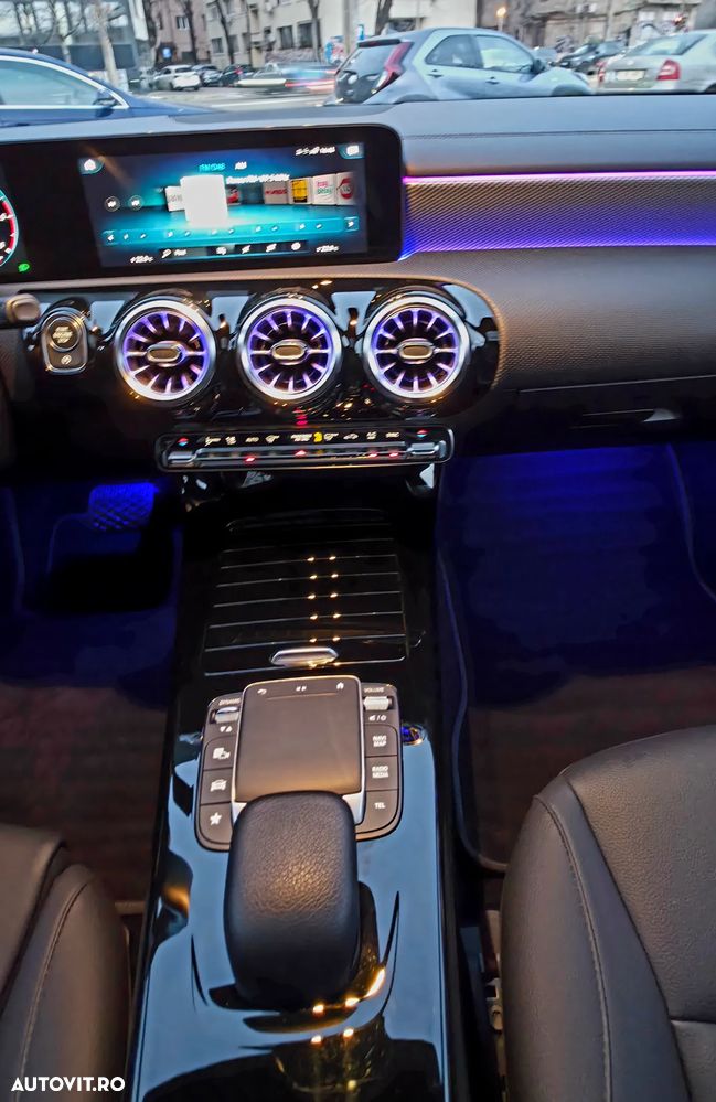 Mercedes-Benz CLA - 11