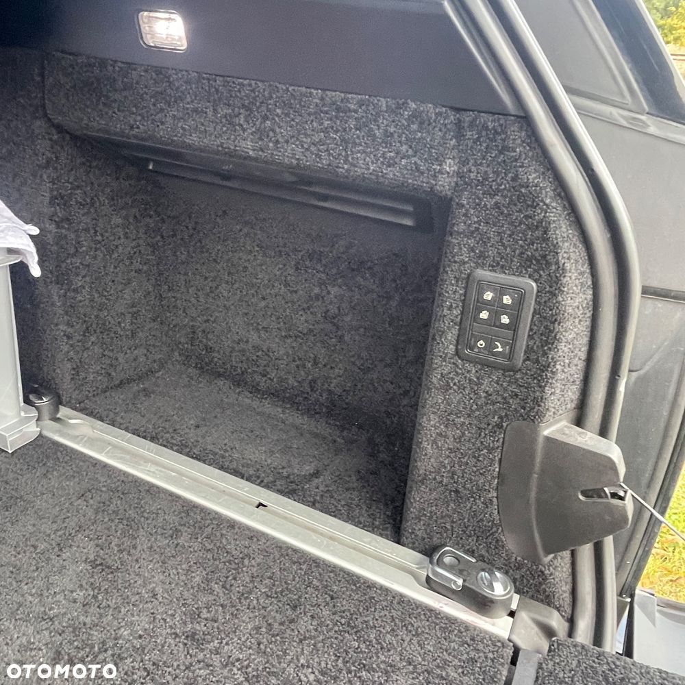 Land Rover Range Rover 4.4SD V8 AB EU6 - 11