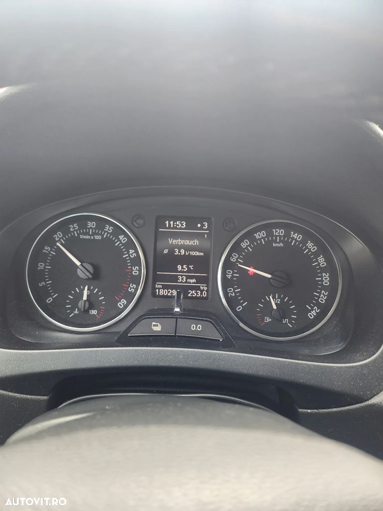 Skoda RAPID 1.6 TDI Active - 23