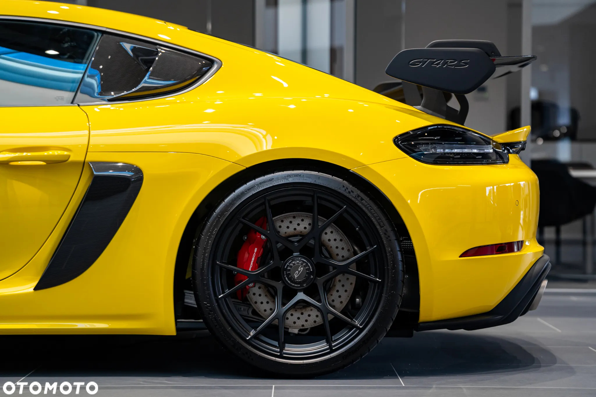 Porsche 718 Cayman GPF GT4 RS PDK - 19
