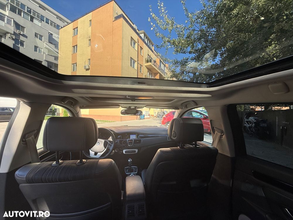 Renault Laguna dCi 150 FAP Start-Stop Bose Edition - 8