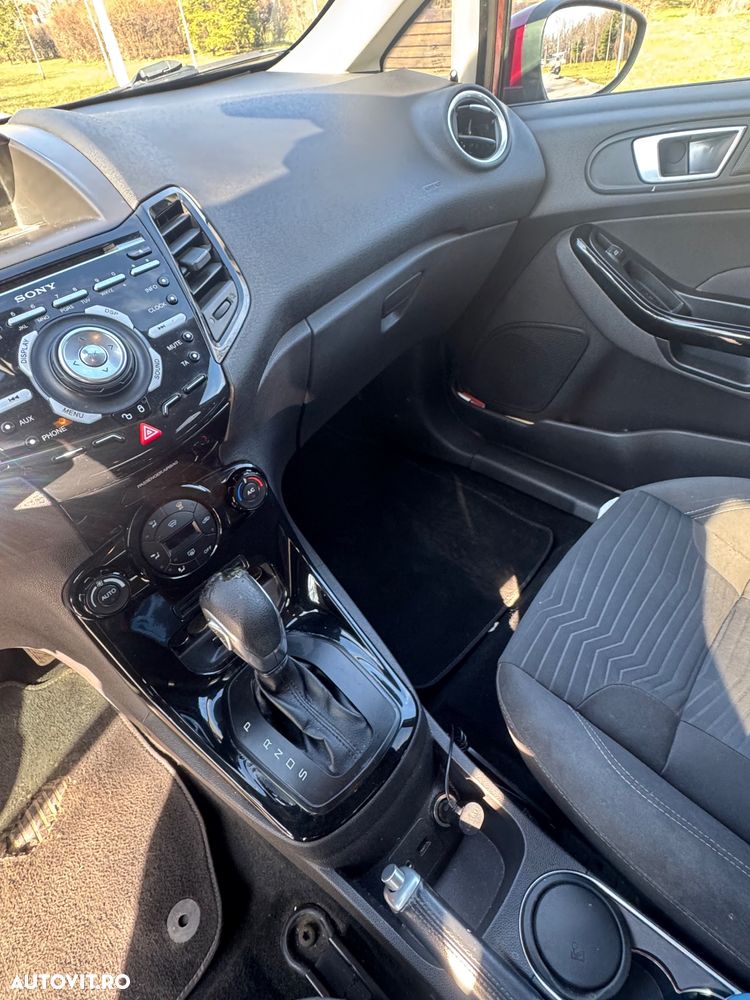 Ford Fiesta - 10