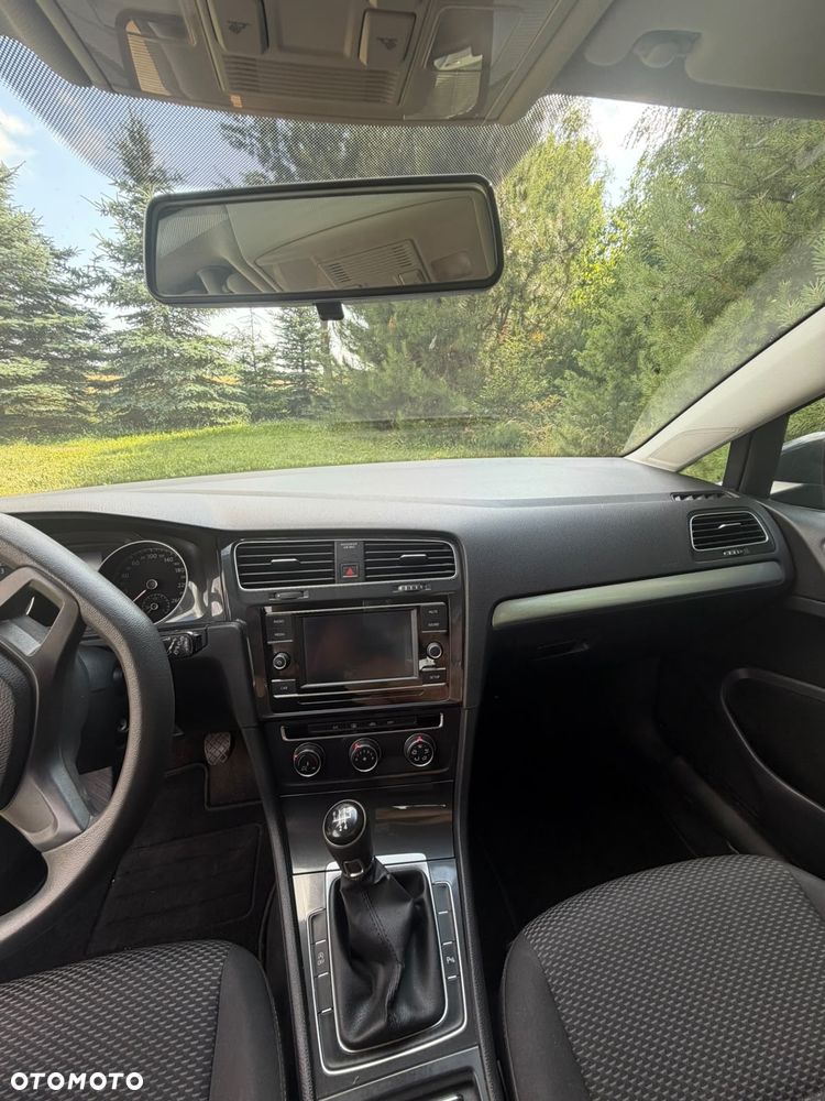 Volkswagen Golf - 5