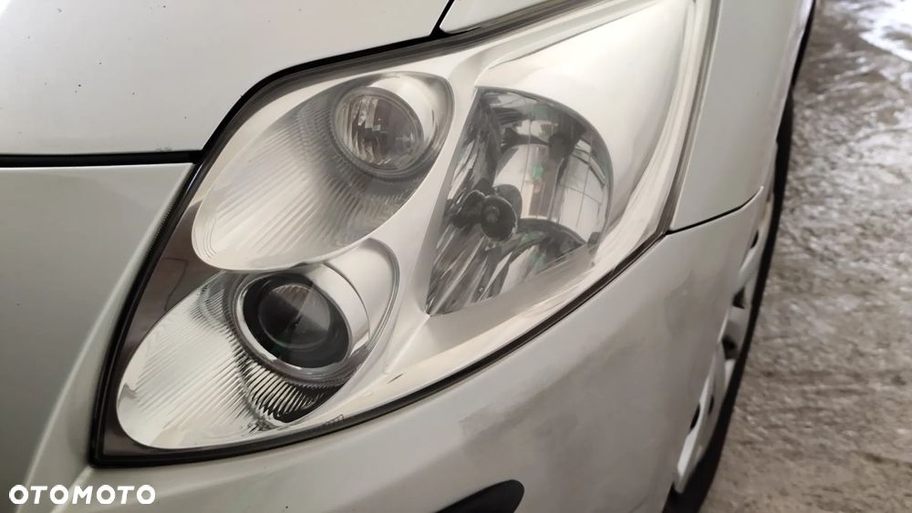 Toyota Auris - 6
