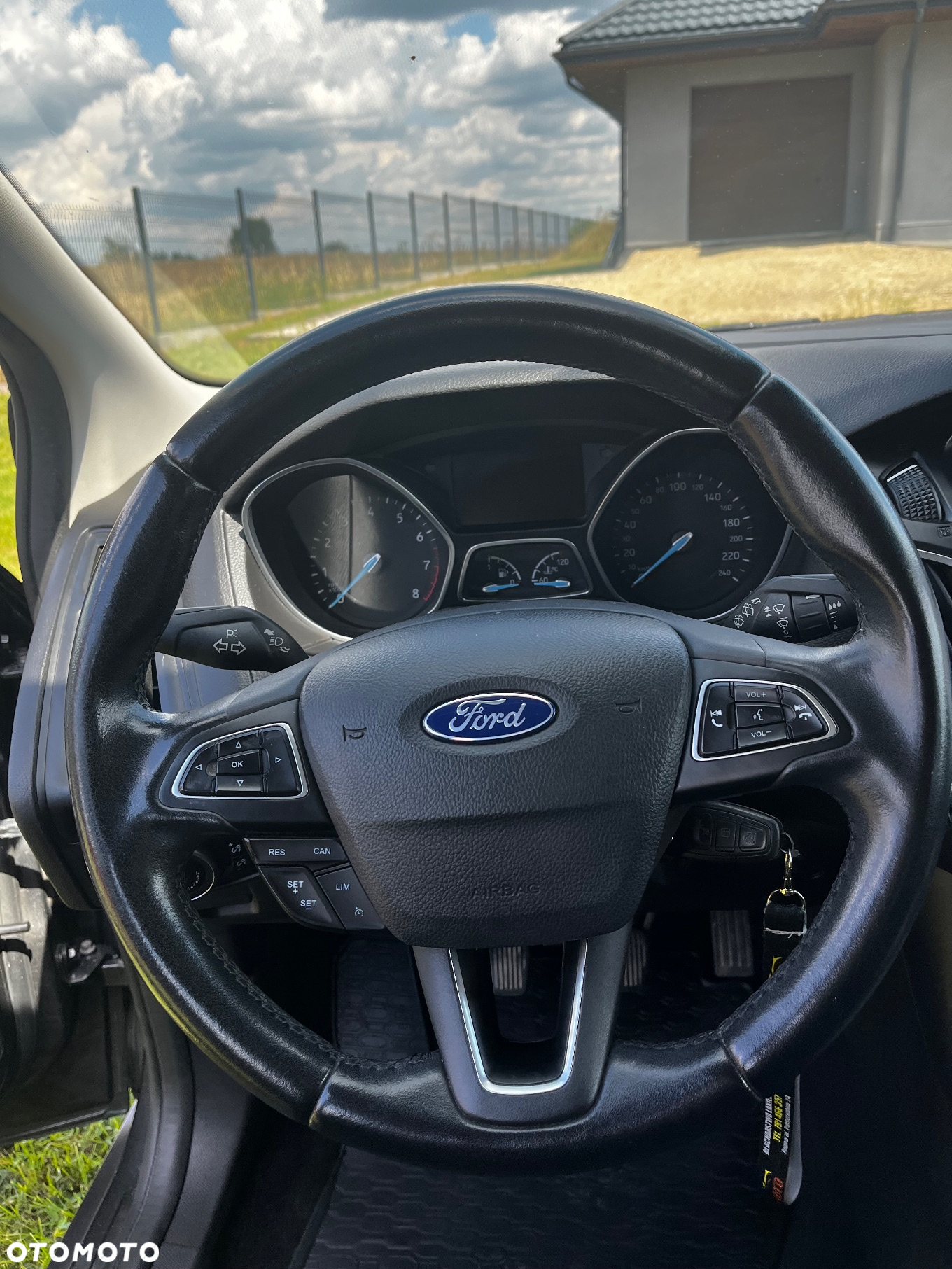 Ford Focus 1.5 EcoBoost Active - 17