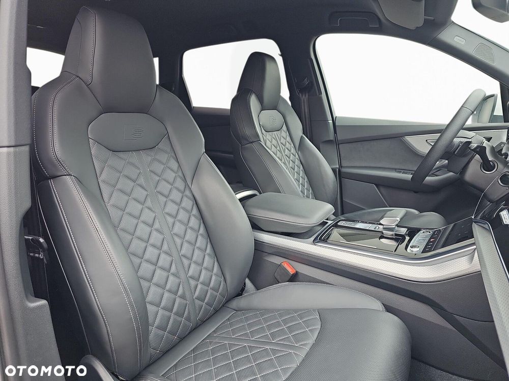 Audi Q7 - 25