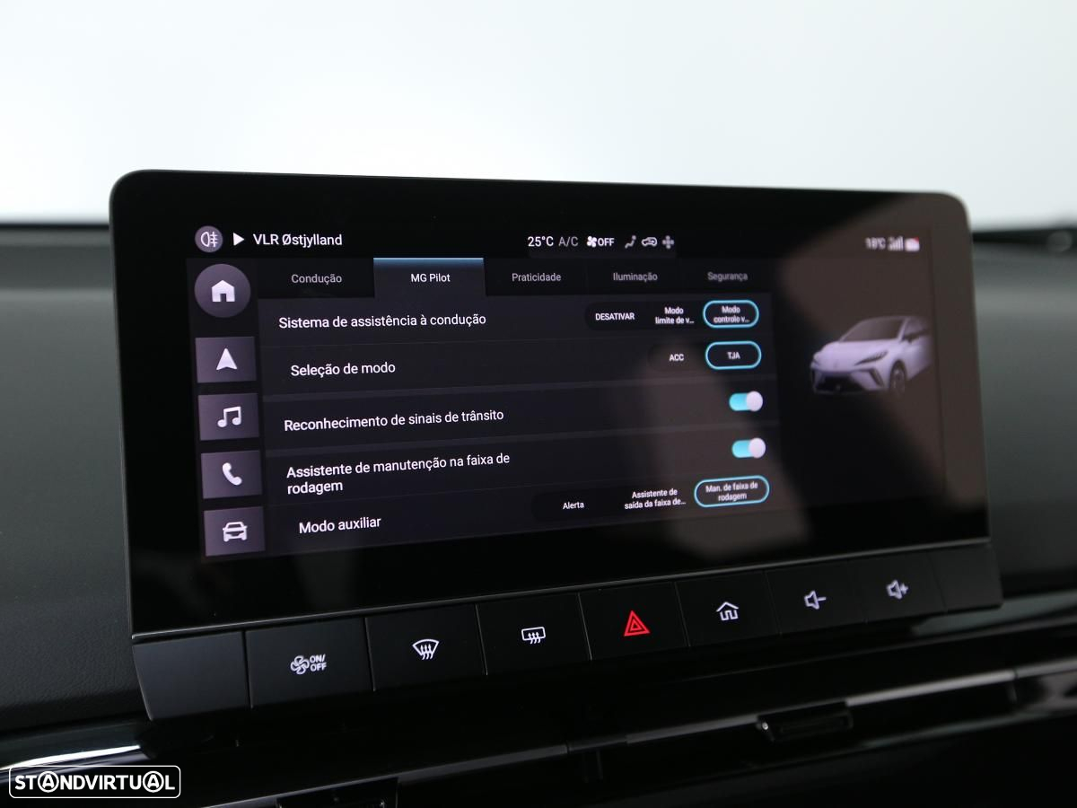 MG MG4 64 kWh Luxury - 23