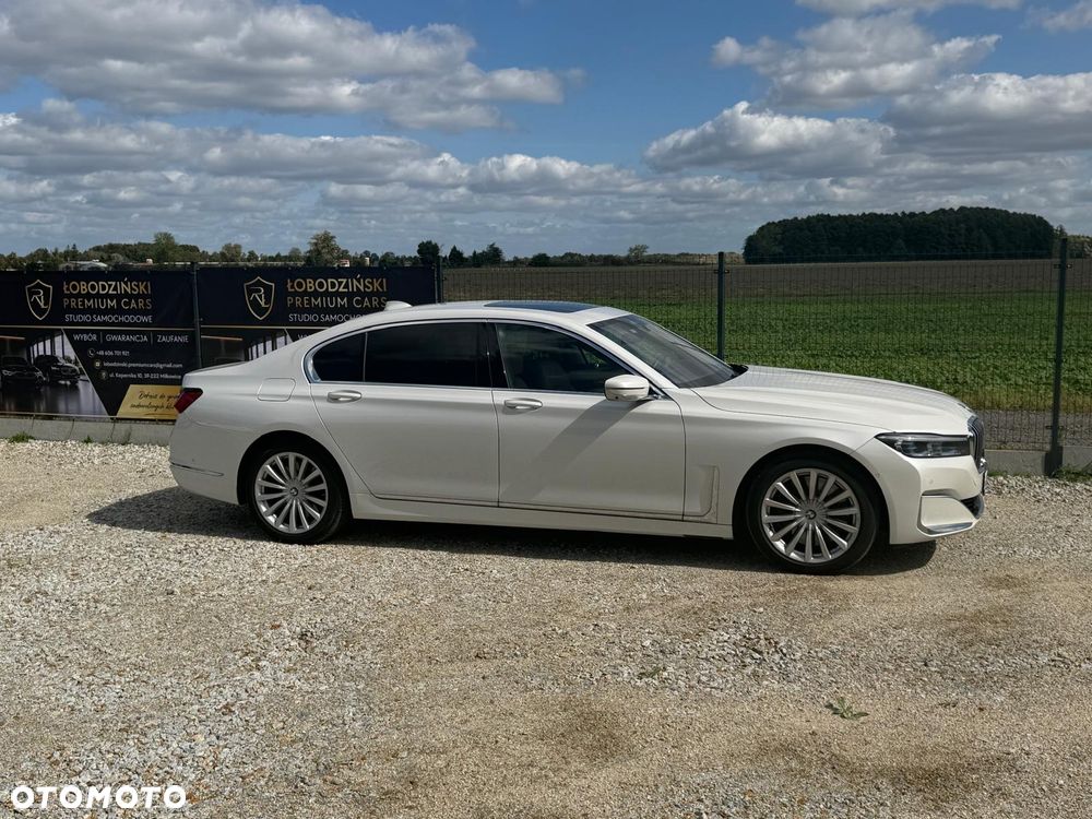 BMW Seria 7 750Li xDrive sport - 22
