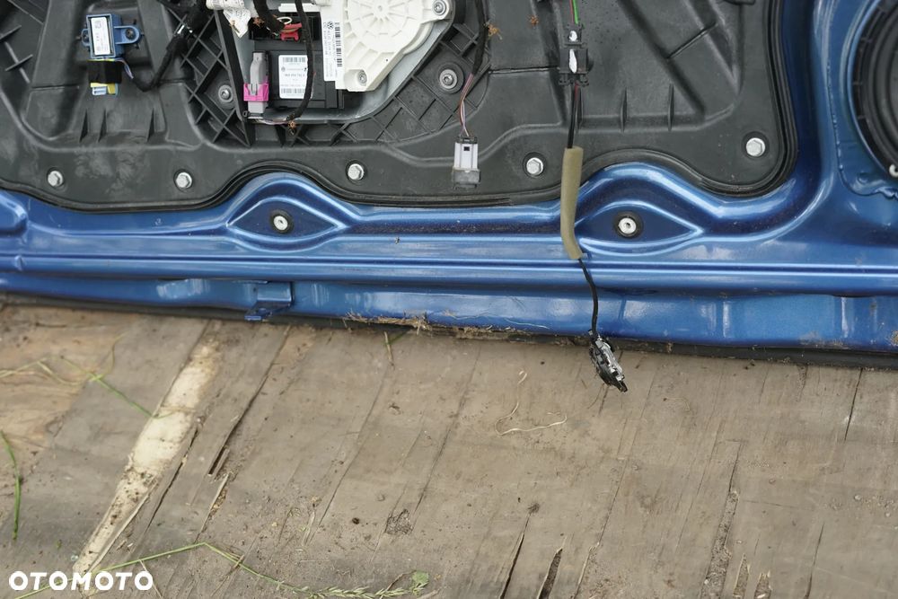 Drzwi przód przednie lewe Volkswagen Scirocco - 15