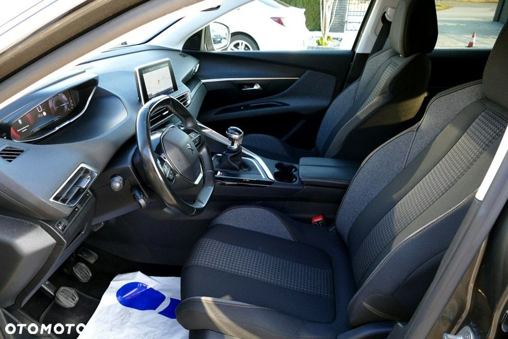 Peugeot 3008 1.2 PureTech Allure Pack S&S - 15